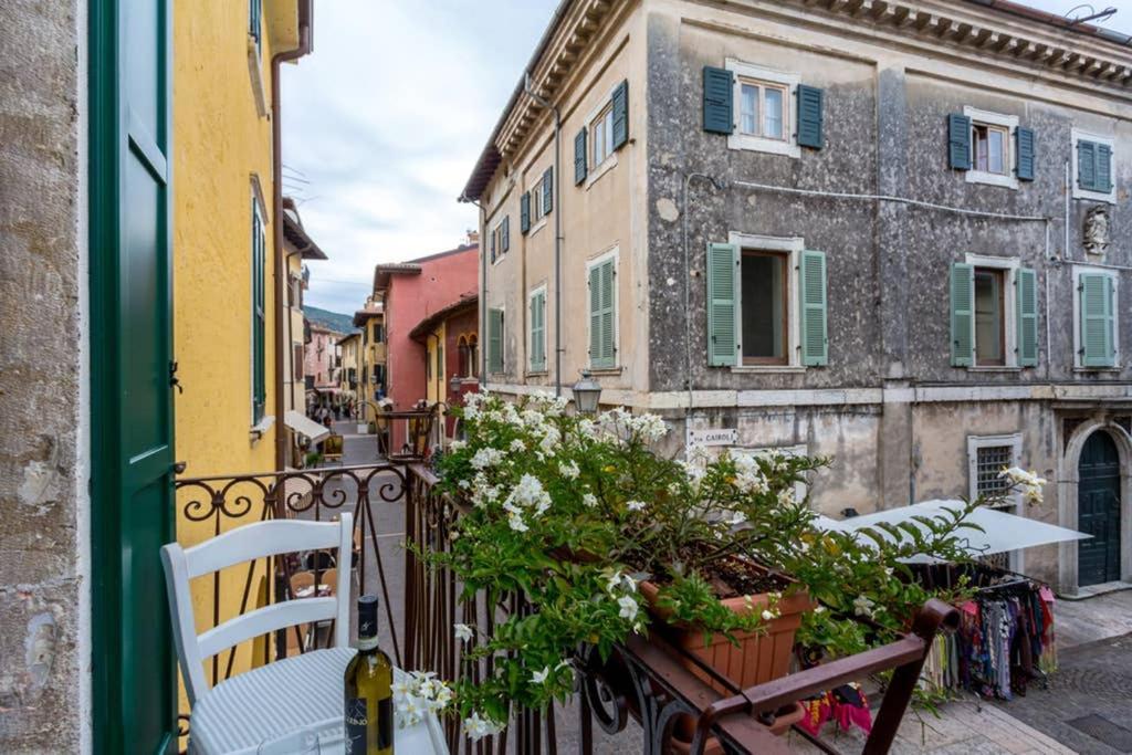 Elegante In Centro Apartment Torri Del Benaco